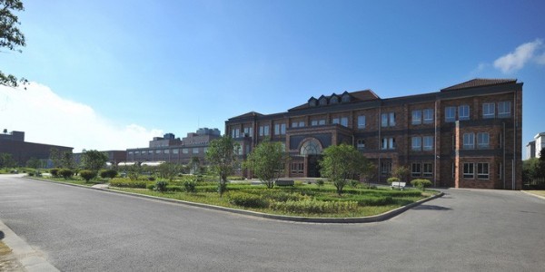 鷺工1000L高低溫試驗箱通過上海技物所驗收